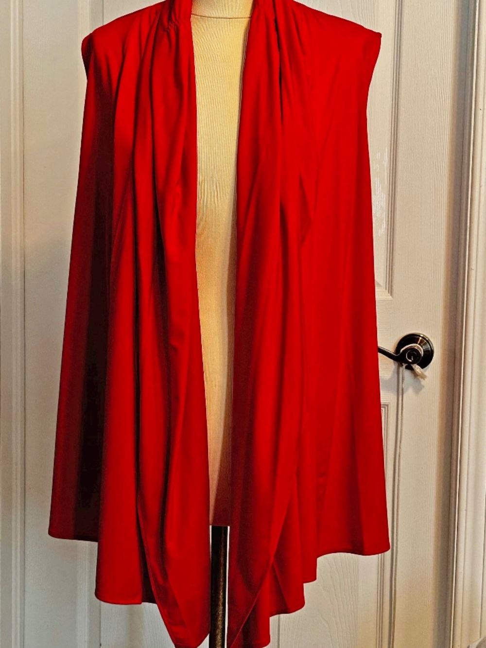 VEST, LUXE KNIT, RED, SZ 1X, 4-IN-1, MATCHING BELT, STYLE BROCHURE, OPEN FRONT,